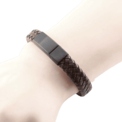 Alternative view of Engravable bracelet