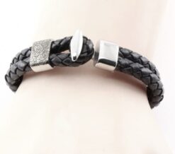 Bracelet with fingerprint engraving
